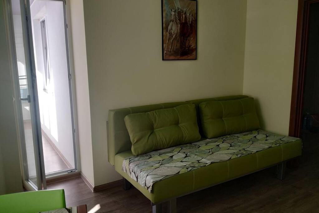 Family And Friends Apartment Ternopil Bagian luar foto